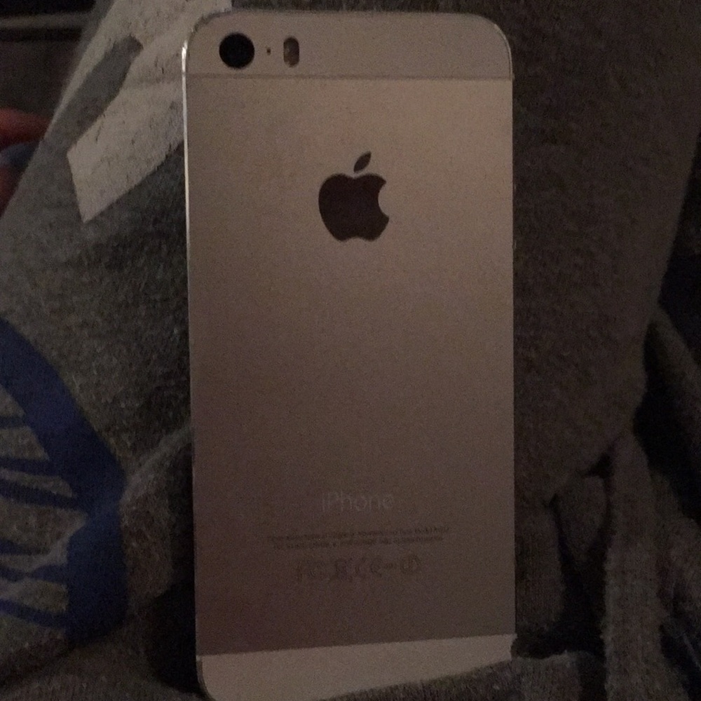 IPHONE 5 - Picture 2 of 4